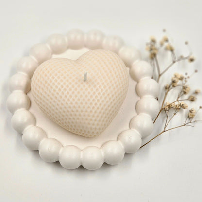 🕯️ Herz Kerze fein kariert in Naturfarbe