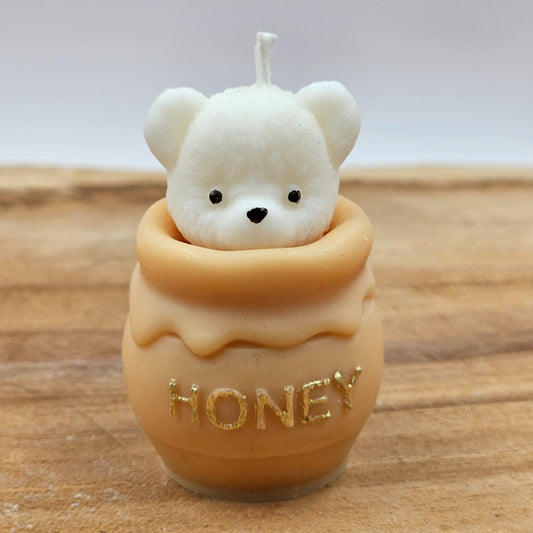 ✨ Handgemachte Kerzenfigur – Bär im Honigtopf ✨