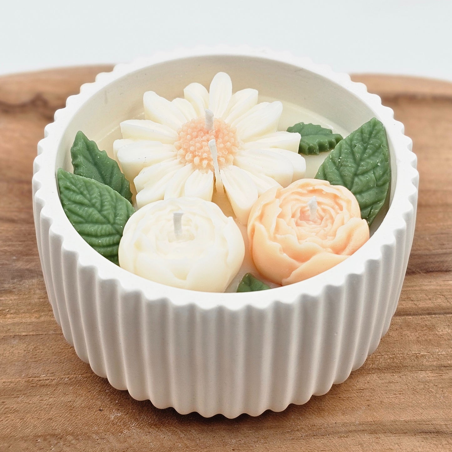 Blumen Kerze im Keraflott-Schälchen