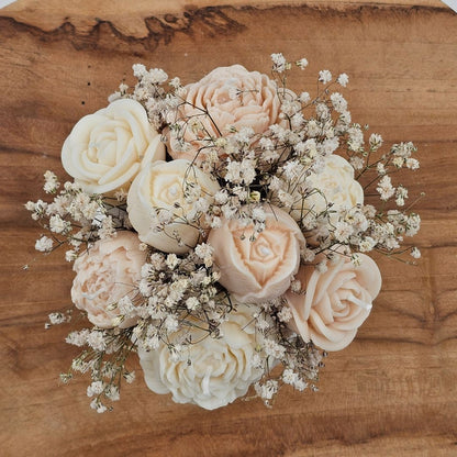 Kerzenblumen Creme-Weiß in Keraflott-Vase – Rosenbouquet aus Rapswachs
