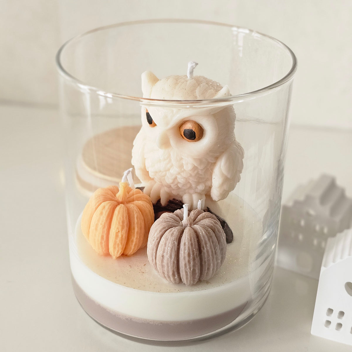 Eule im Glas mit Kürbissen – Pumpkin Spice Duftkerze